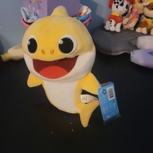 Baby shark hand puppet